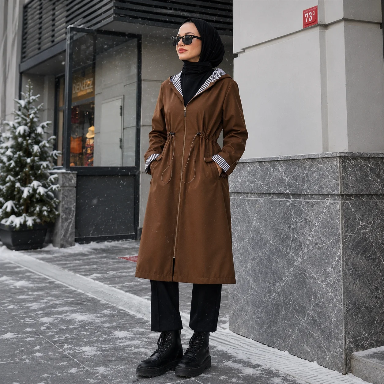 file_0000000054b071f7a2b7864c325c36c8 معطف شتوي طويل هودي باللون البني – صناعة تركية - الصورة 1