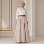 ⁦تنورة نسائية طويلة واسعة بخصر عالي وجيوب جانبية – تصميم تركي أنيق⁩ - الصورة ⁦3⁩