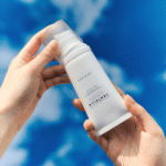 ⁦واقي شمس سكين 1004 مدغشقر سنتيلا تون برايتنينغ تون أب SPF50+ PA++++ – 50 ml⁩ - الصورة ⁦2⁩