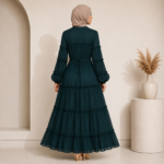 ⁦فستان نسائي شيفون طويل بطبقات وكشكش مع رباط خصر – تصميم تركي كلاسيكي⁩ - الصورة ⁦3⁩