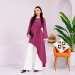 ⁦طقم نسائي طويل بلوزة غير متماثلة مع بنطال واسع – تصميم تركي راقٍ⁩ - الصورة ⁦2⁩