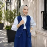⁦طقم تنورة جينز طويلة أنيقة مع جيليه جذاب لإطلالة عصرية راقية – صناعة تركية⁩ - الصورة ⁦2⁩